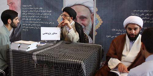 برگزاری نمایشگاه محصولات پژوهشی، در حاشیه آیین آغاز سال تحصیلی 94-95